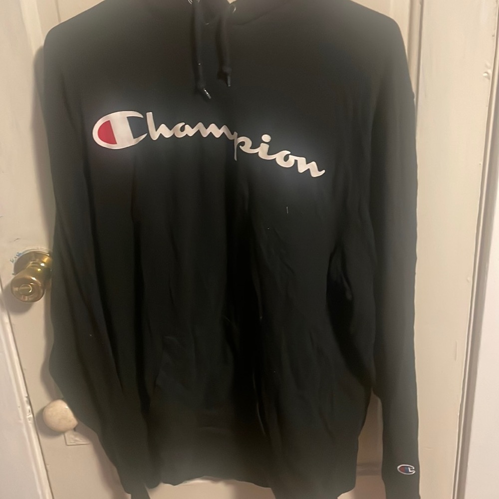 Black champion hoodie xl